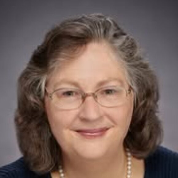 Meet your Posher, Kristine - Picture 1 of 1